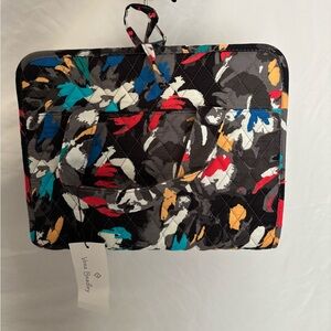 NWT Vera Bradley Quilted Travel Case - Multicolor Floral Print